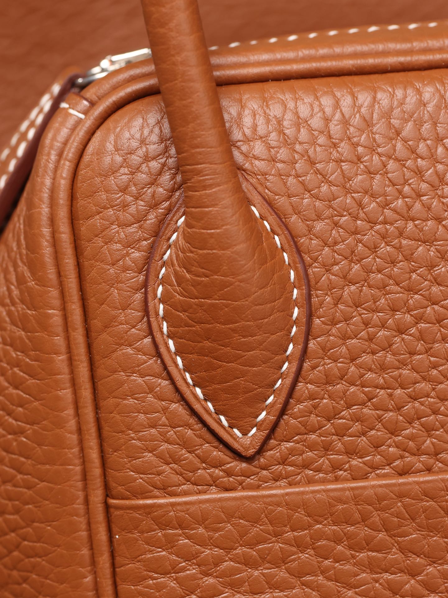 Hermès Lindy 26 Shoulder bag
