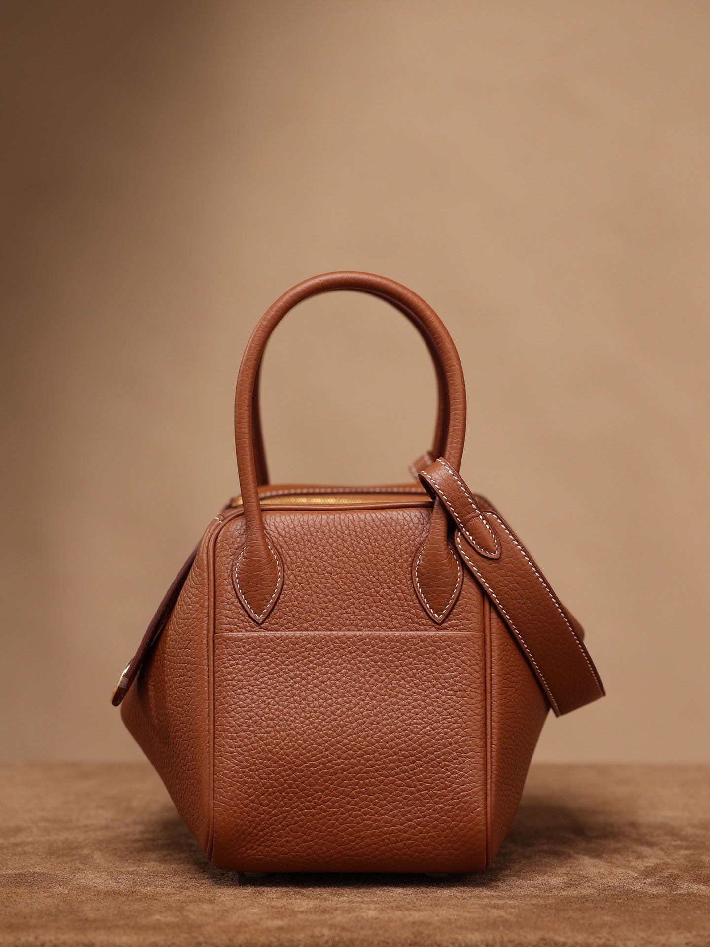 Hermès Lindy 26 Shoulder bag