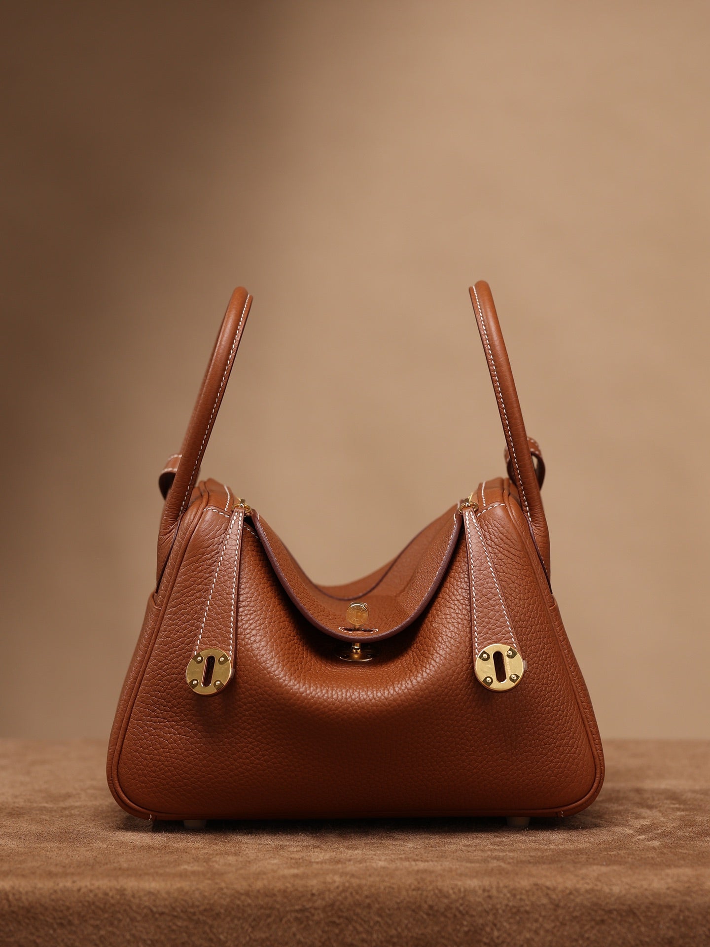 Hermès Lindy 26 Shoulder bag