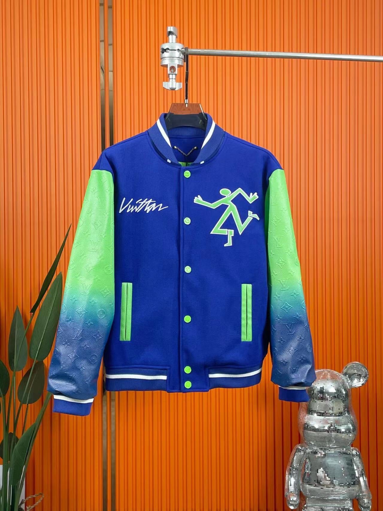 Louis Vuitton Coats & Jackets NO.5