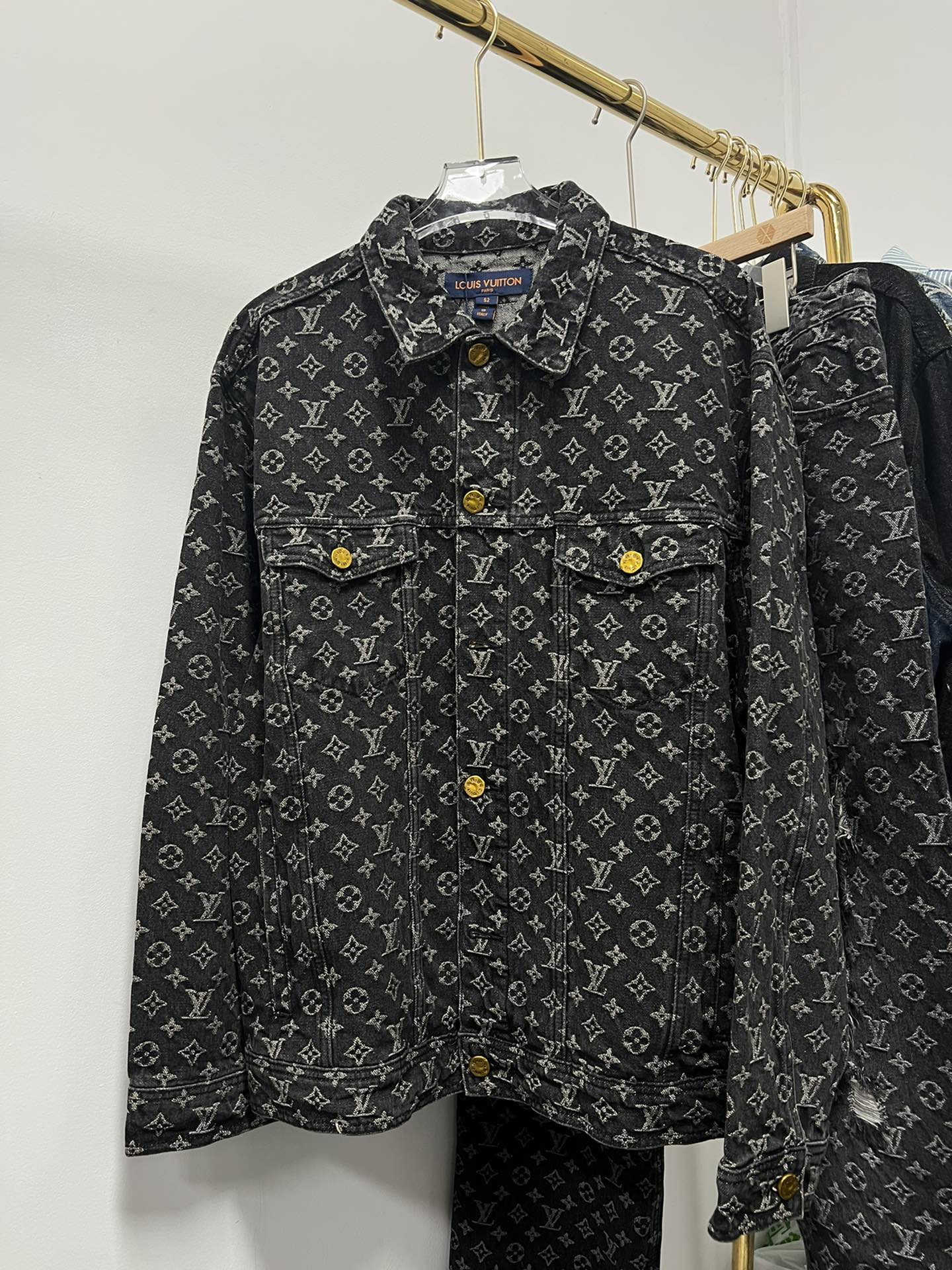 Louis Vuitton Coats & Jackets NO.5
