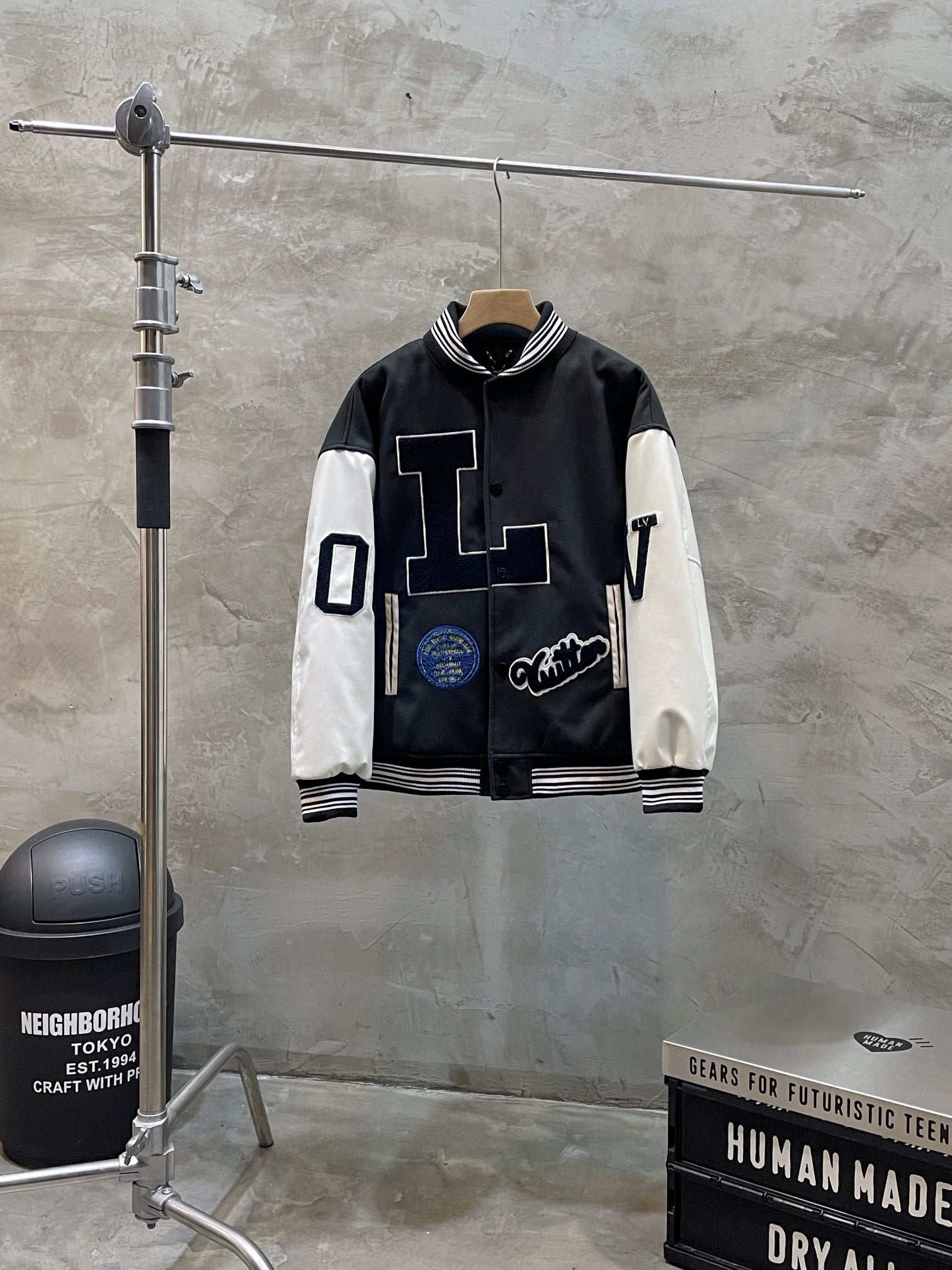 Louis Vuitton Coats & Jackets NO.5