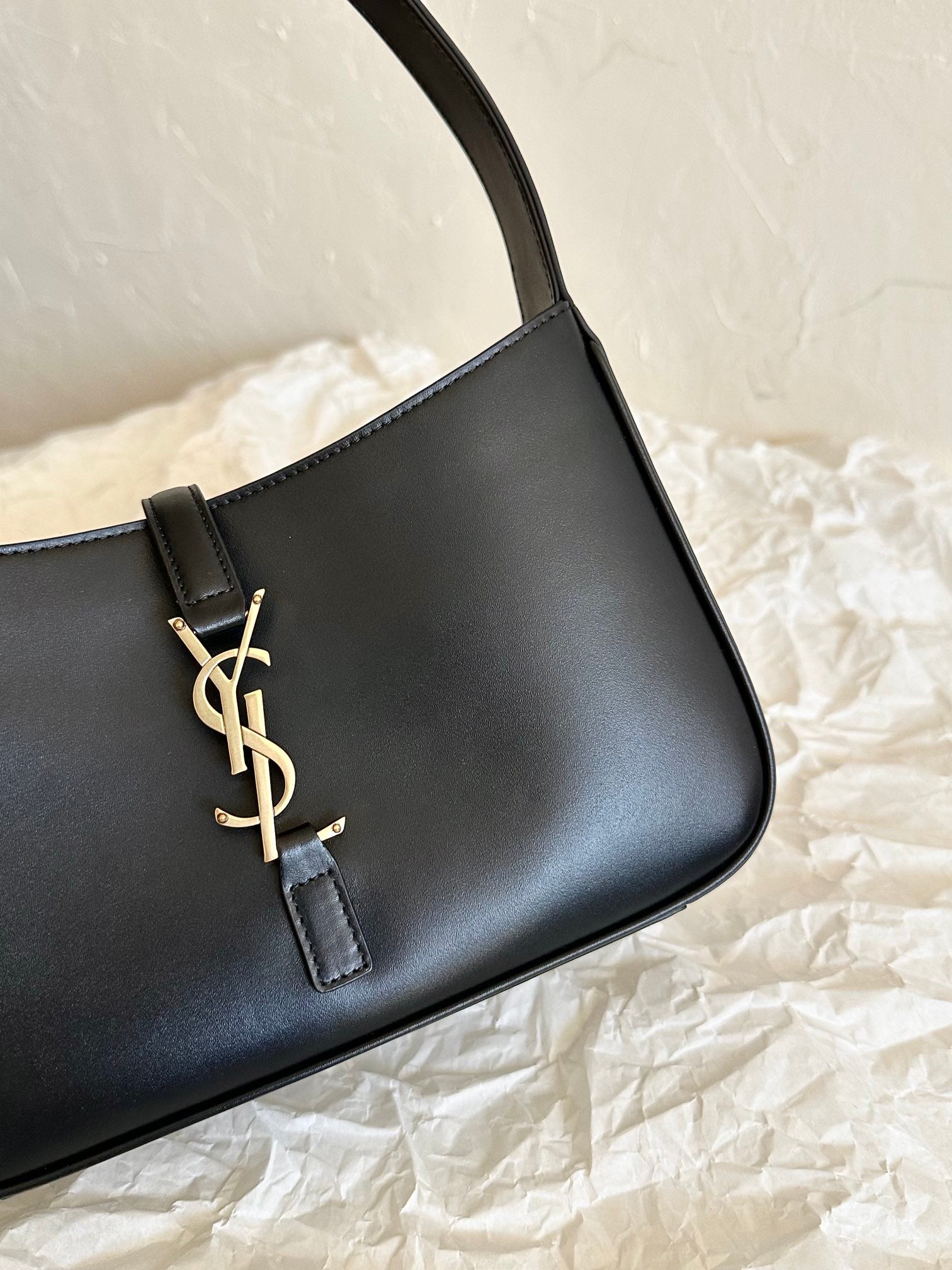 YSL LE5A7 Shoulder bag
