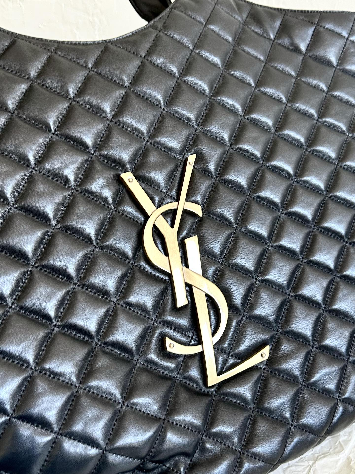 YSL lcare Maxi Logo Totebag