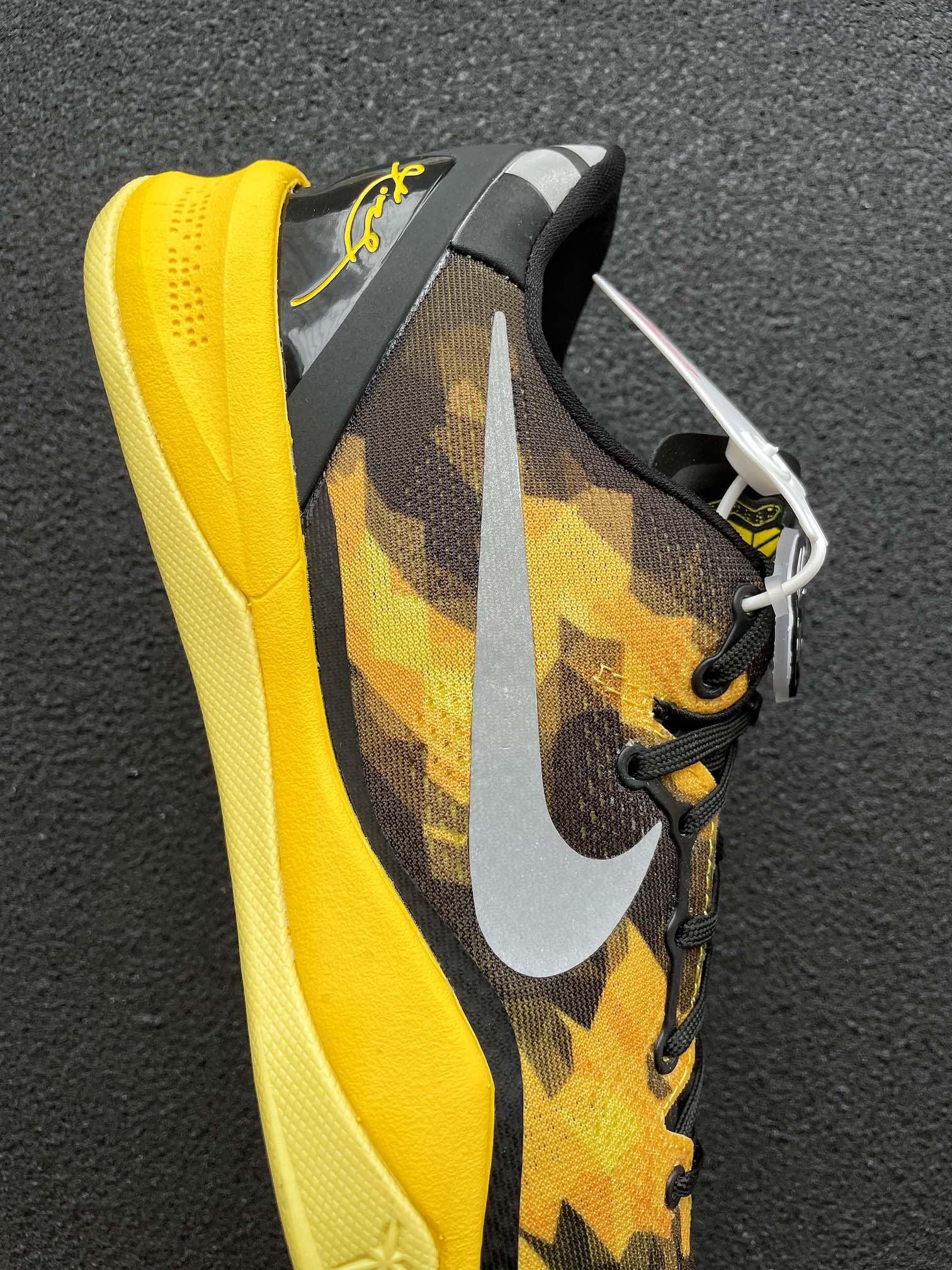 Max Batch-Nike Kobe 8 Protro “Sulfur/Electric”