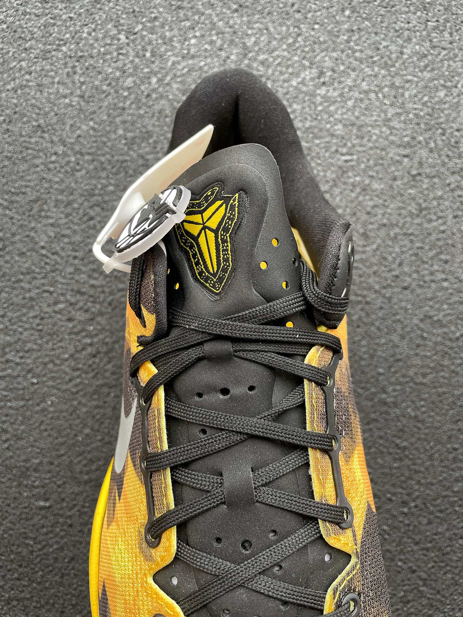 Max Batch-Nike Kobe 8 Protro “Sulfur/Electric”