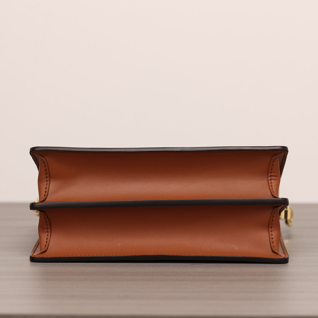 LV Dauphine MM Shoulder bag