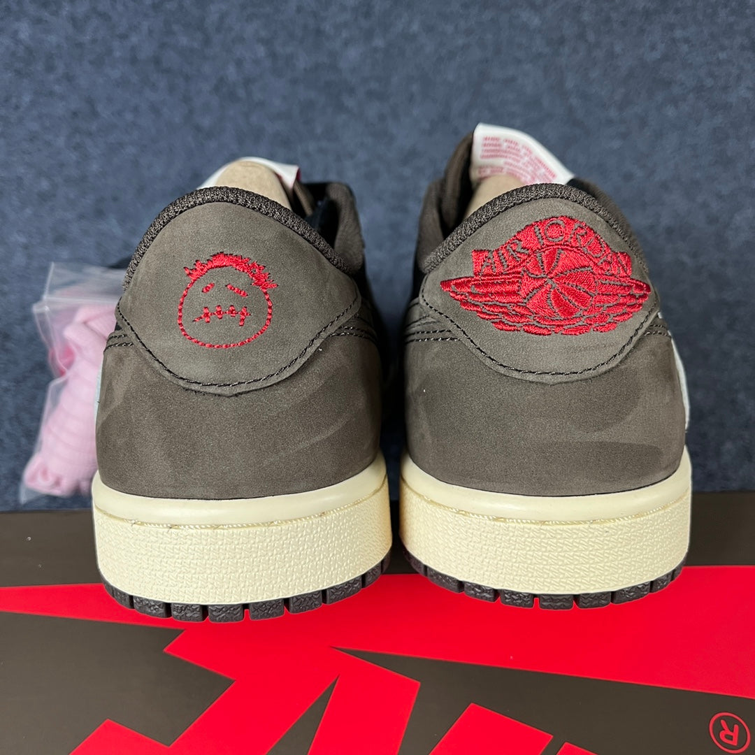 LJR Batch-Air Jordan 1 × Travis Scott “Mocha”