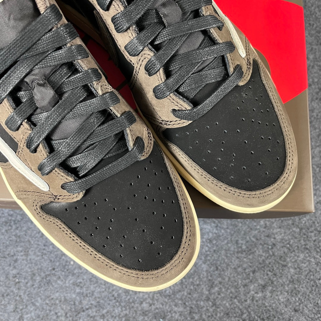 LJR Batch-Air Jordan 1 × Travis Scott “Mocha”