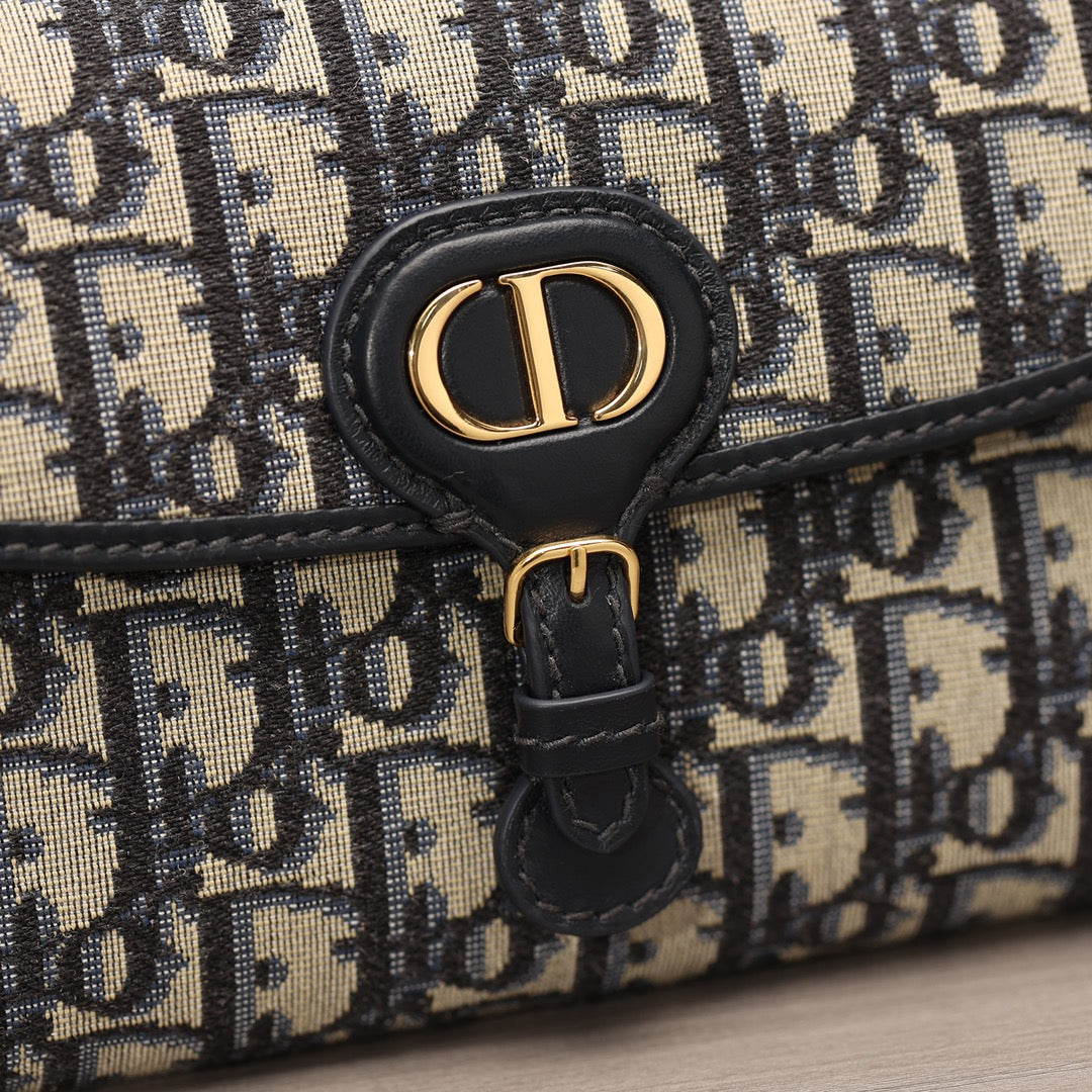 Dior Bobby East-West Crossbody bag