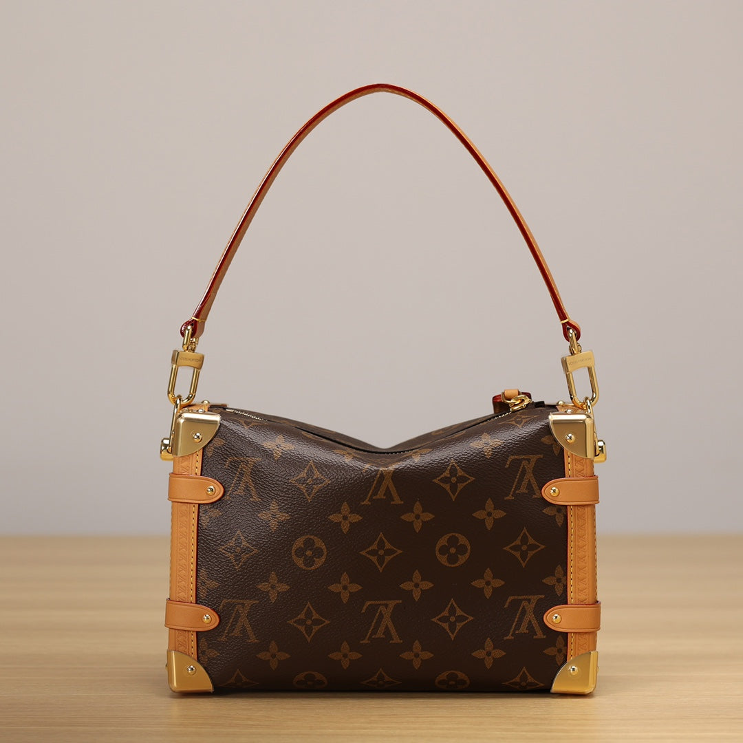 LV SIDE TRUNK Box bag