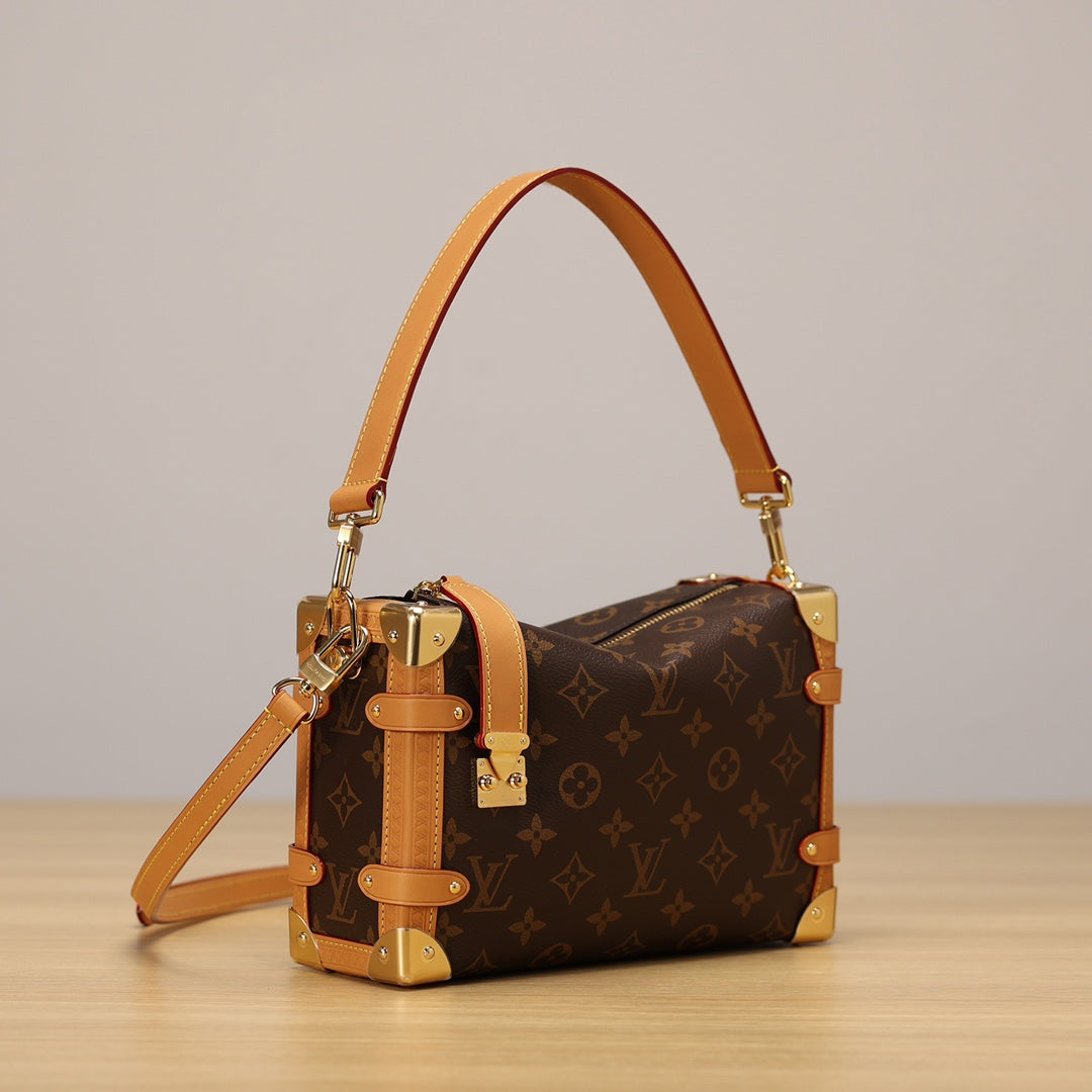 LV SIDE TRUNK Box bag
