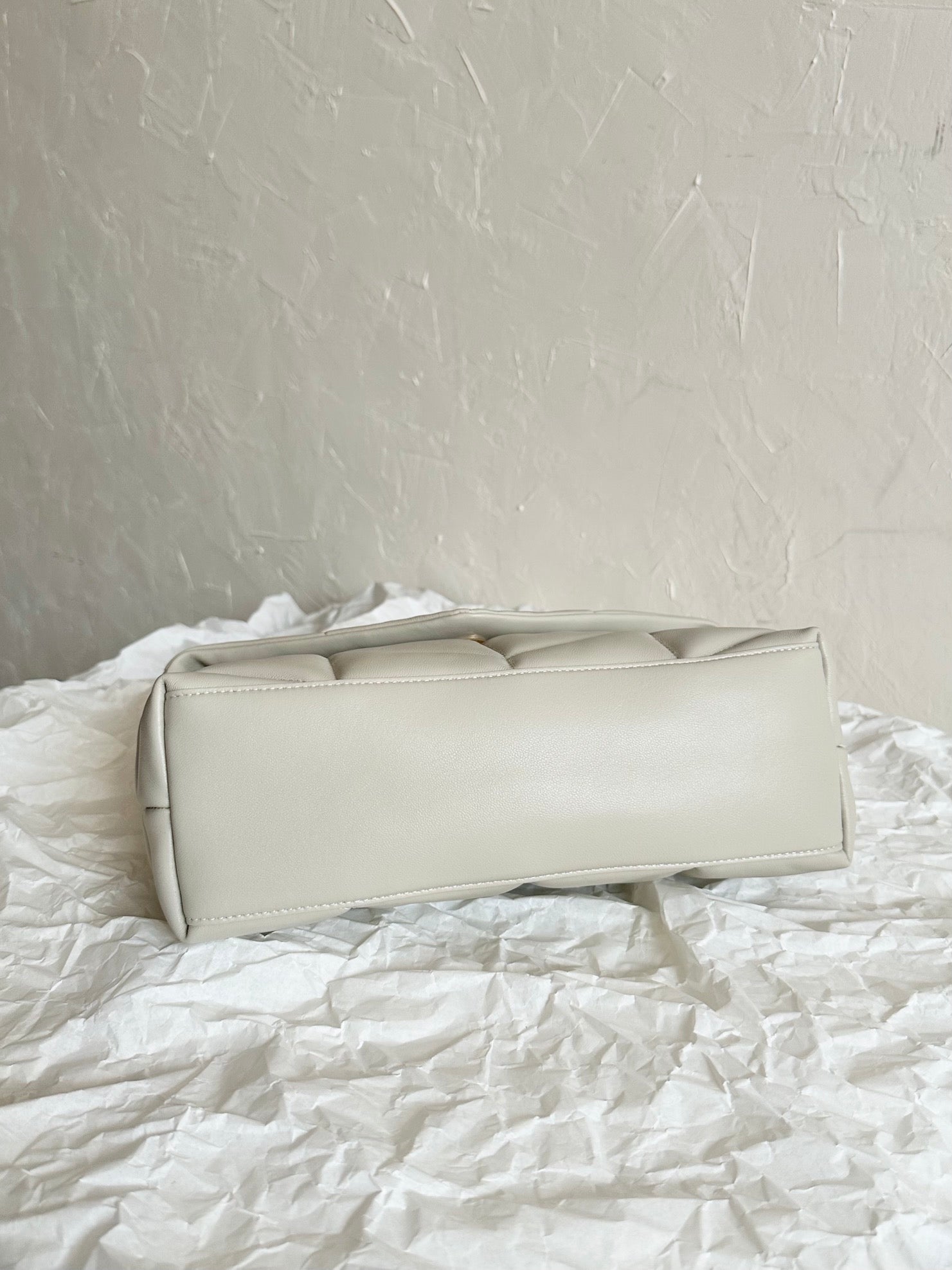 YSL LOULOUPUFFER Shoulder bag