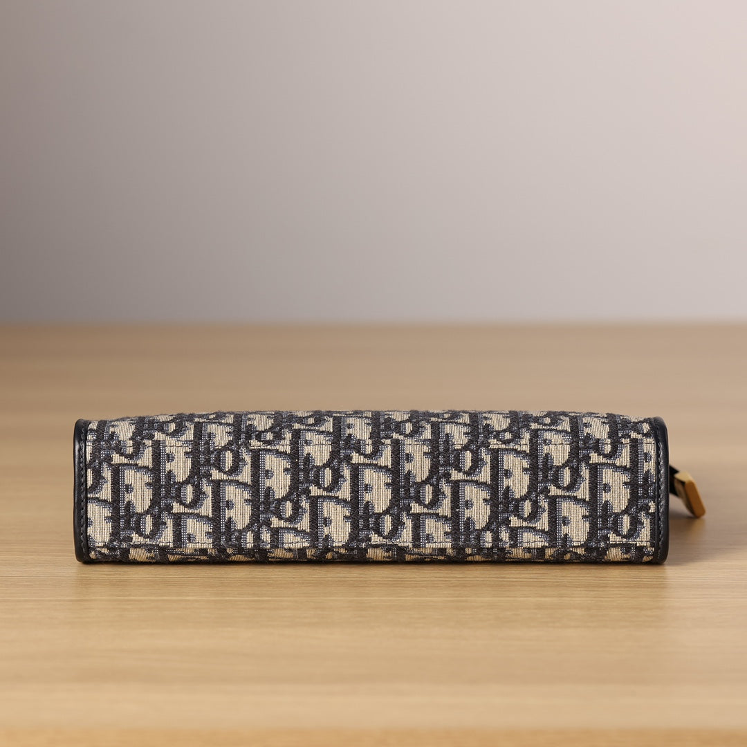 Dior Montaigne 30 Handbag