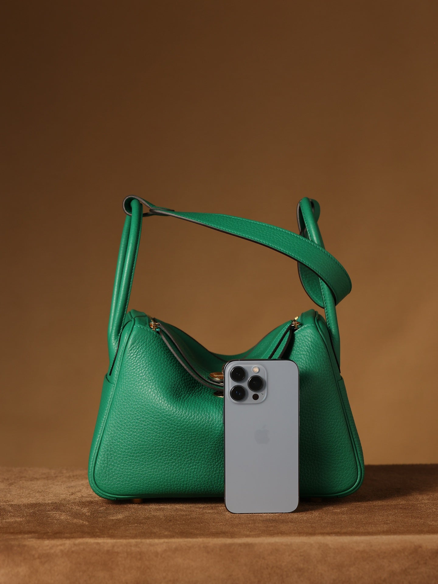 Hermès Lindy 26 Shoulder bag