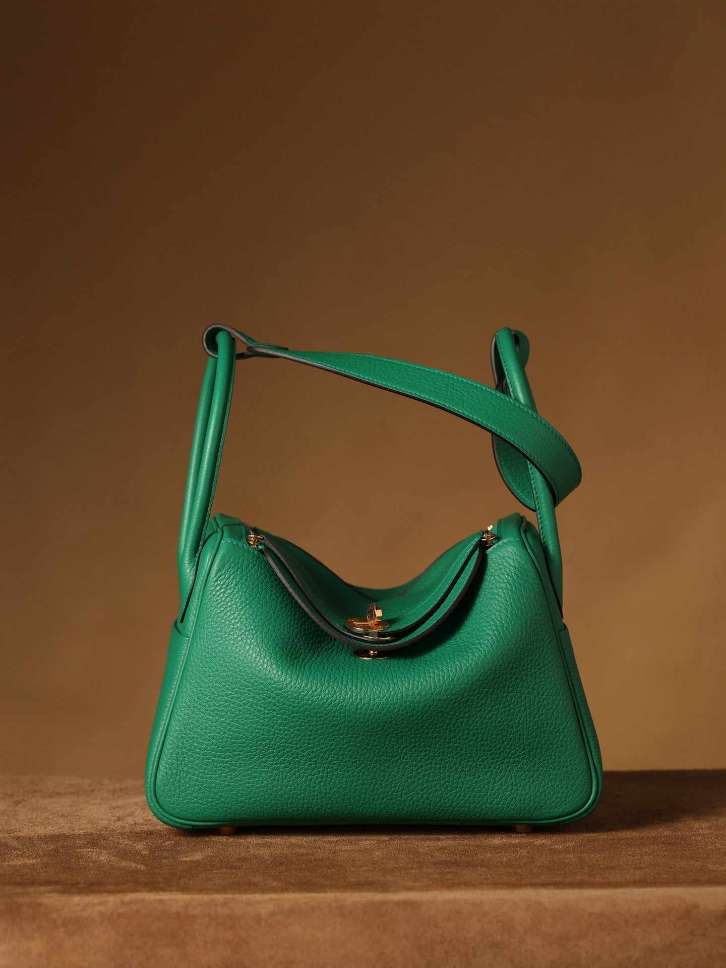 Hermès Lindy 26 Shoulder bag