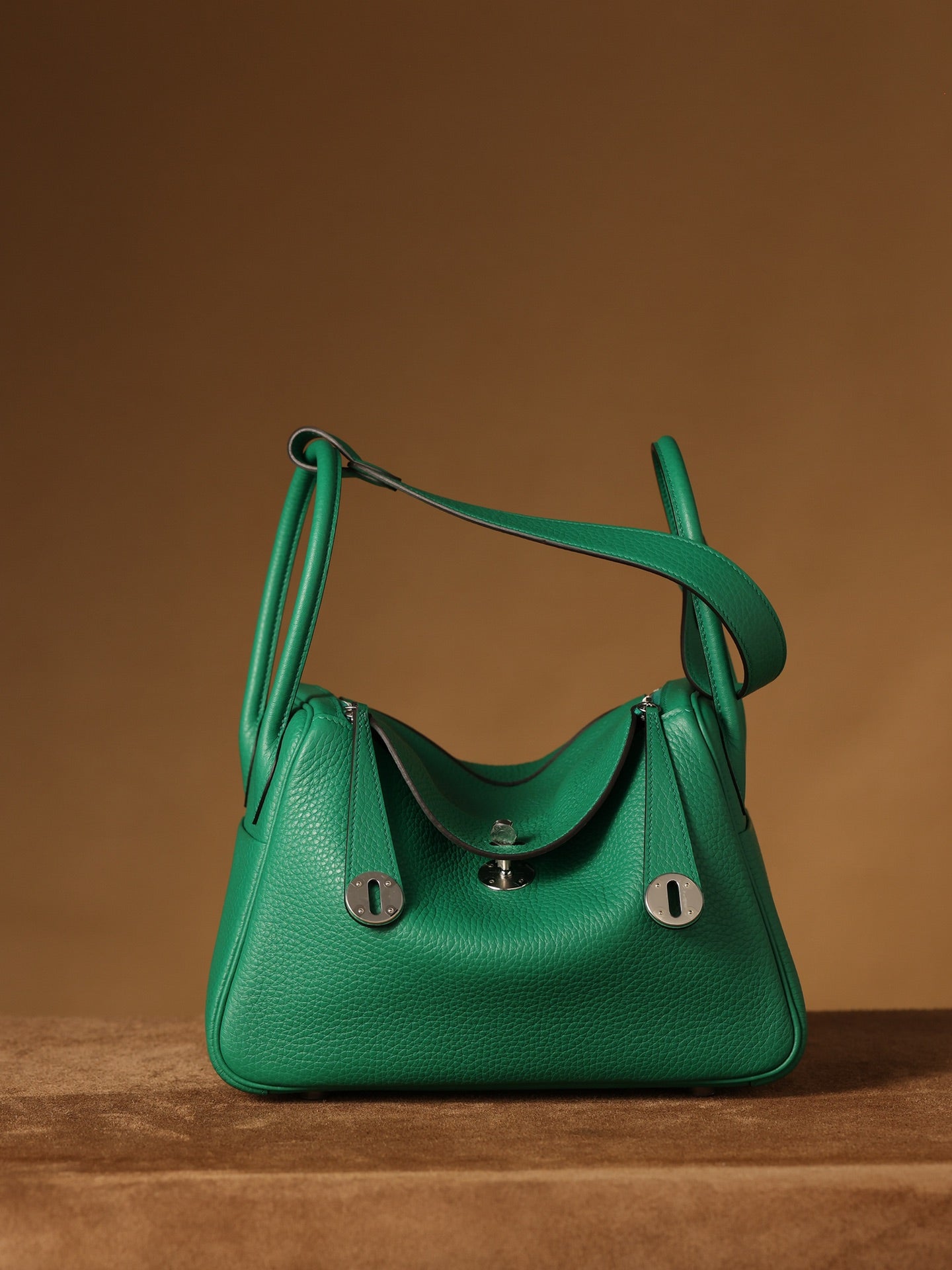 Hermès Lindy 26 Shoulder bag