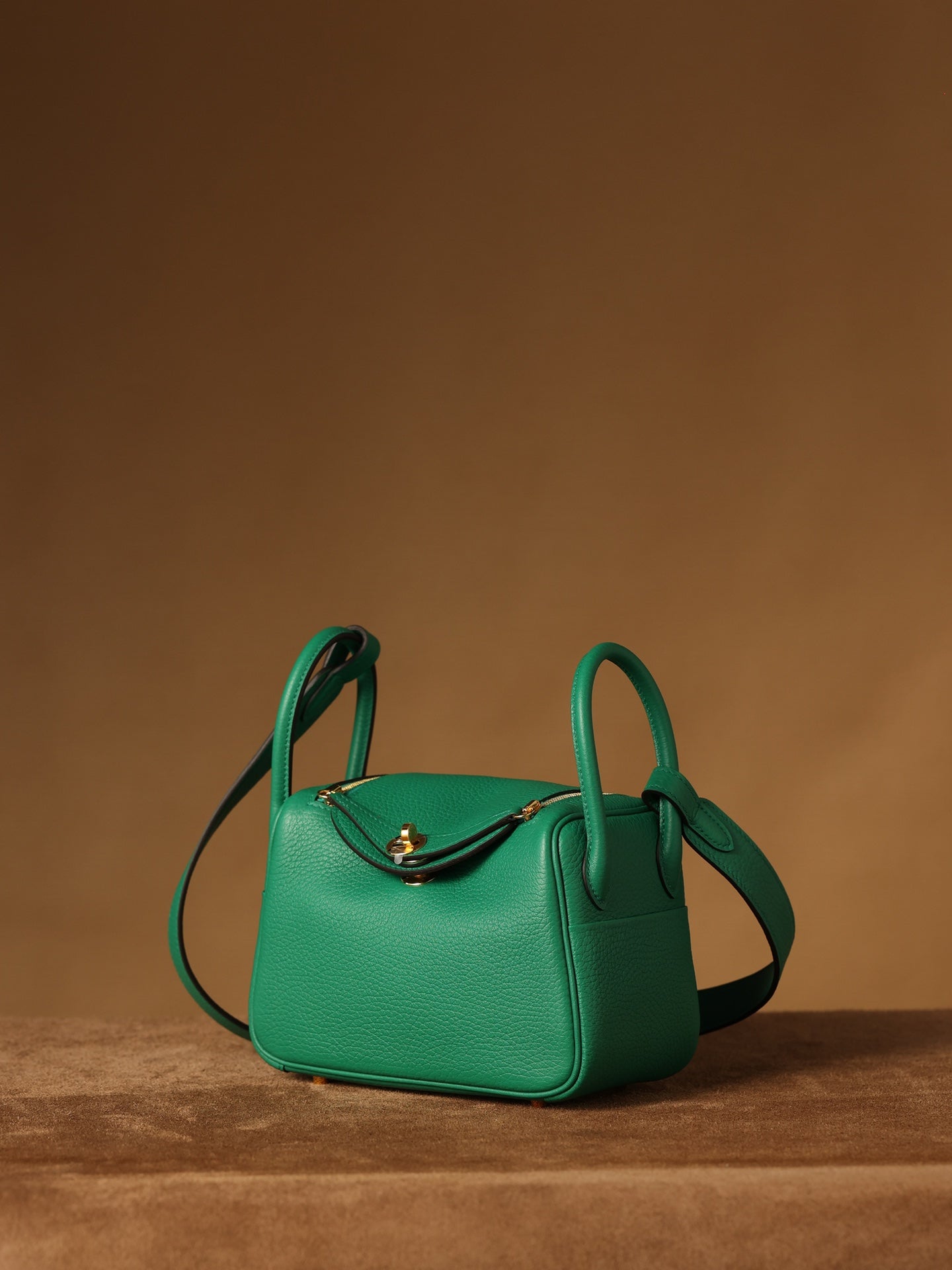 Hermès Lindy Mini 19 Shoulder bag