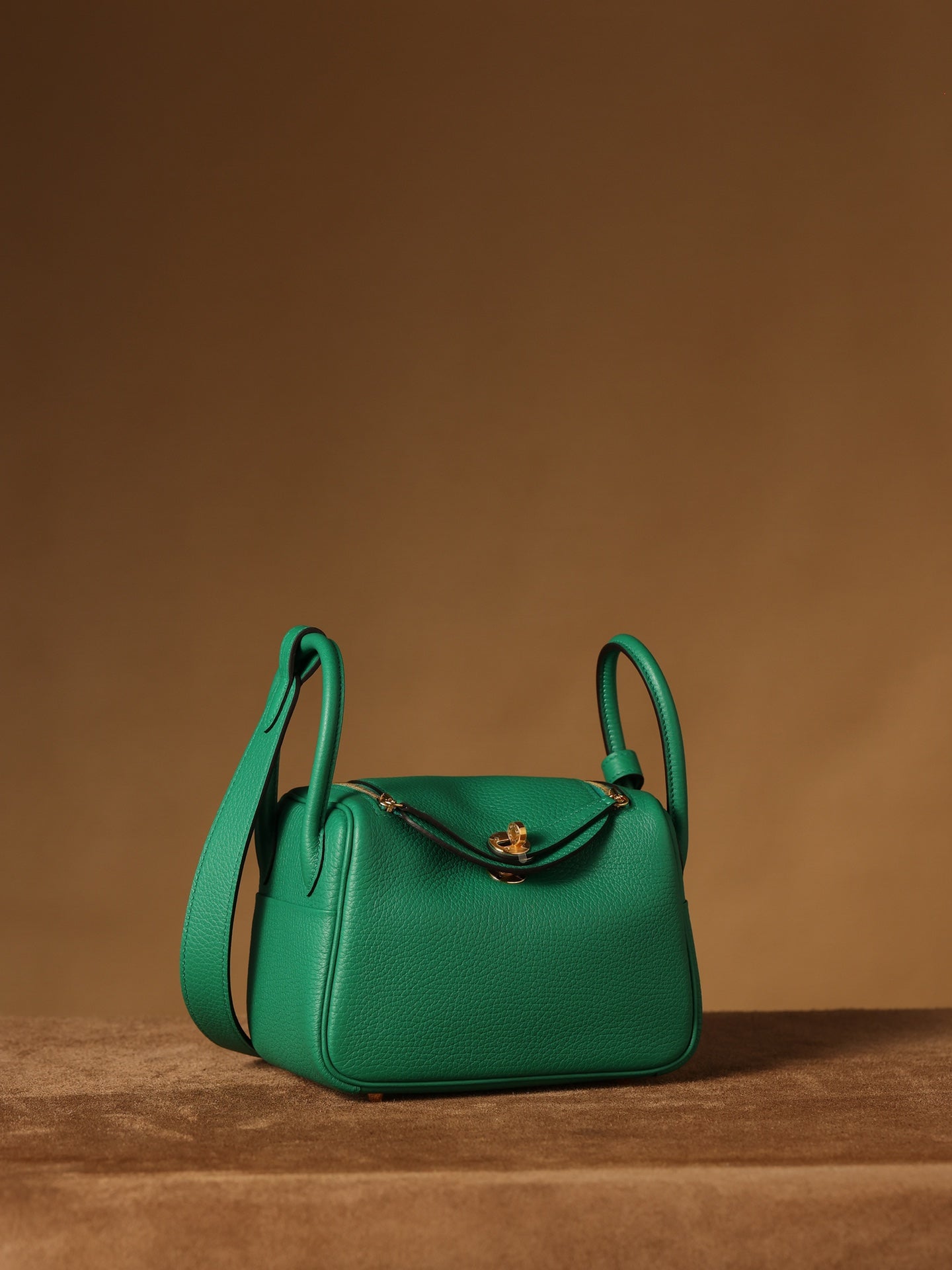 Hermès Lindy Mini 19 Shoulder bag