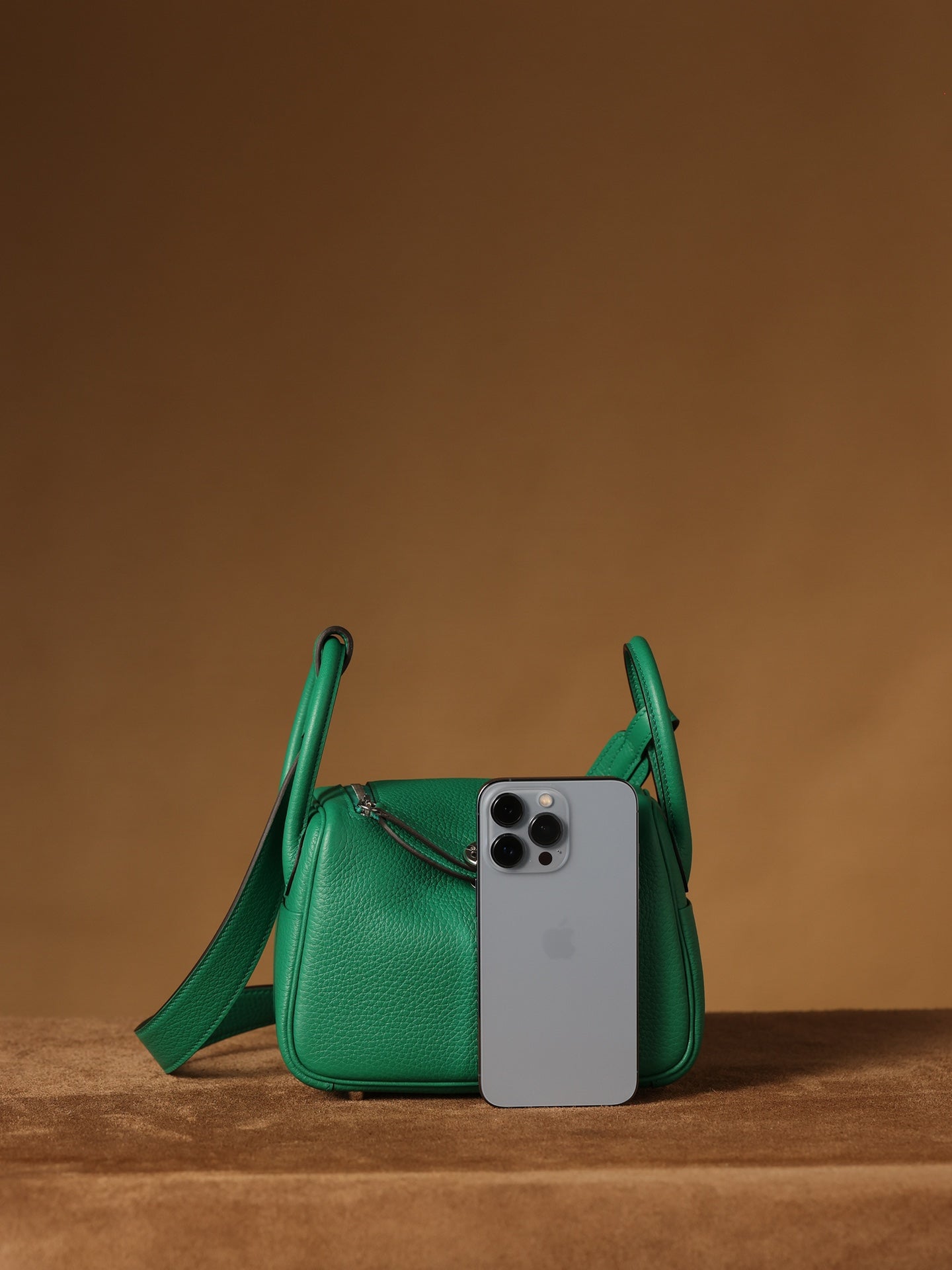 Hermès Lindy Mini 19 Shoulder bag