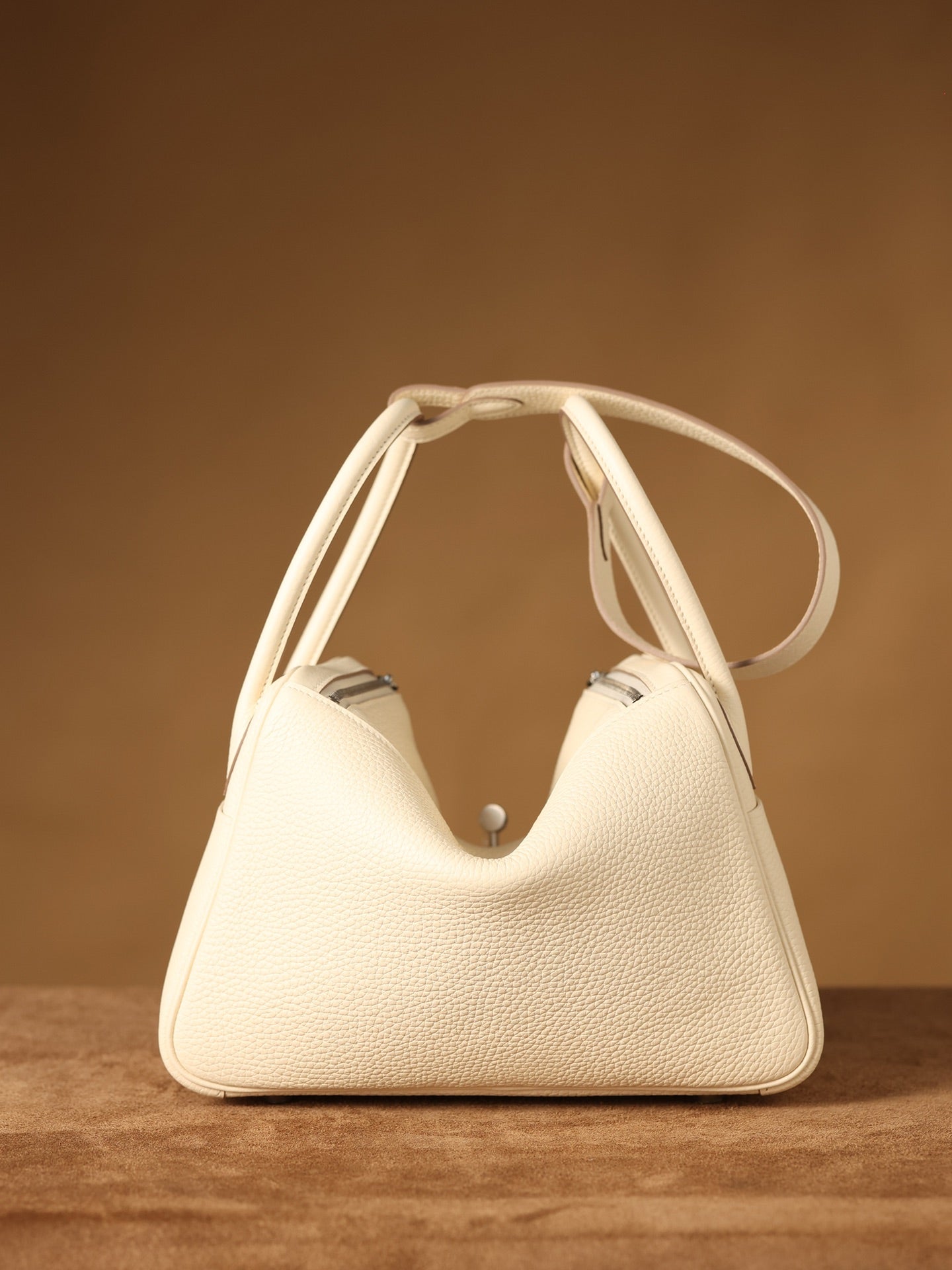 Hermès Lindy 26 Shoulder bag