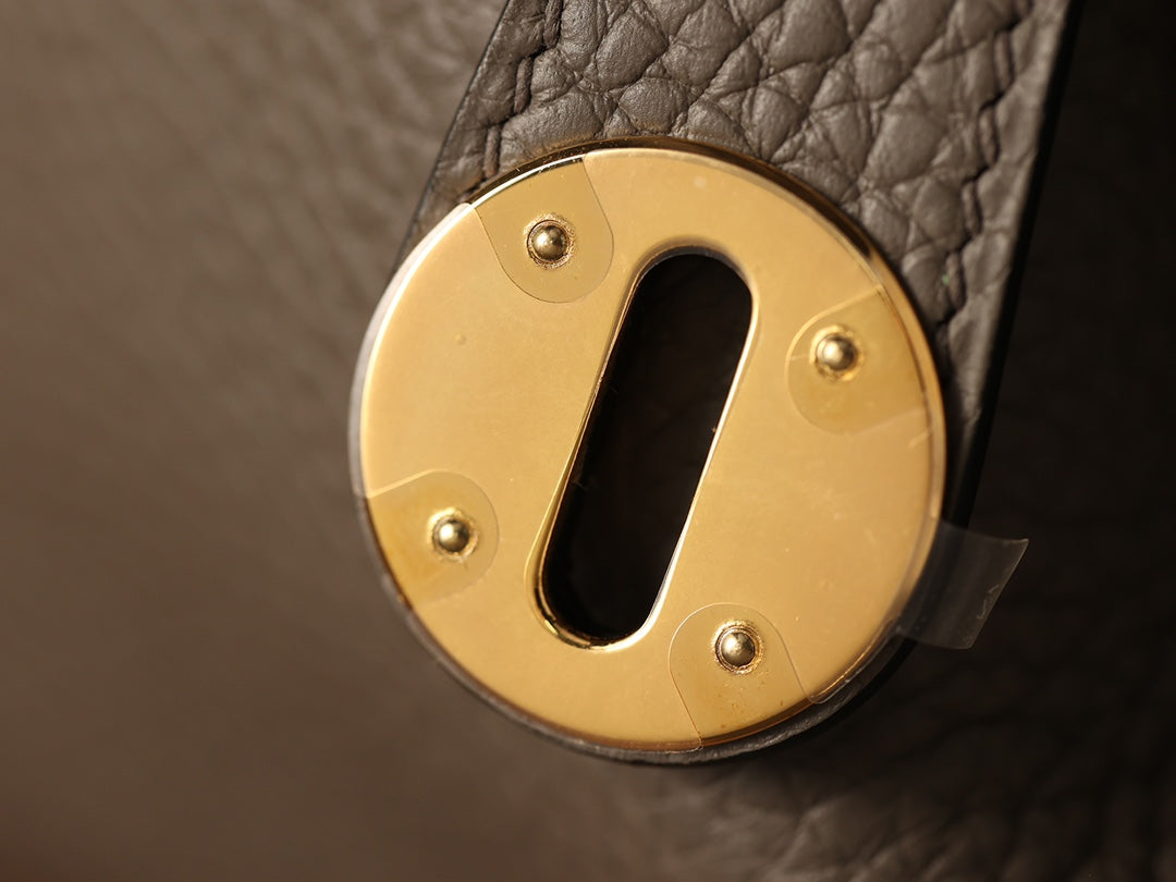 Hermès Lindy 26 Shoulder bag