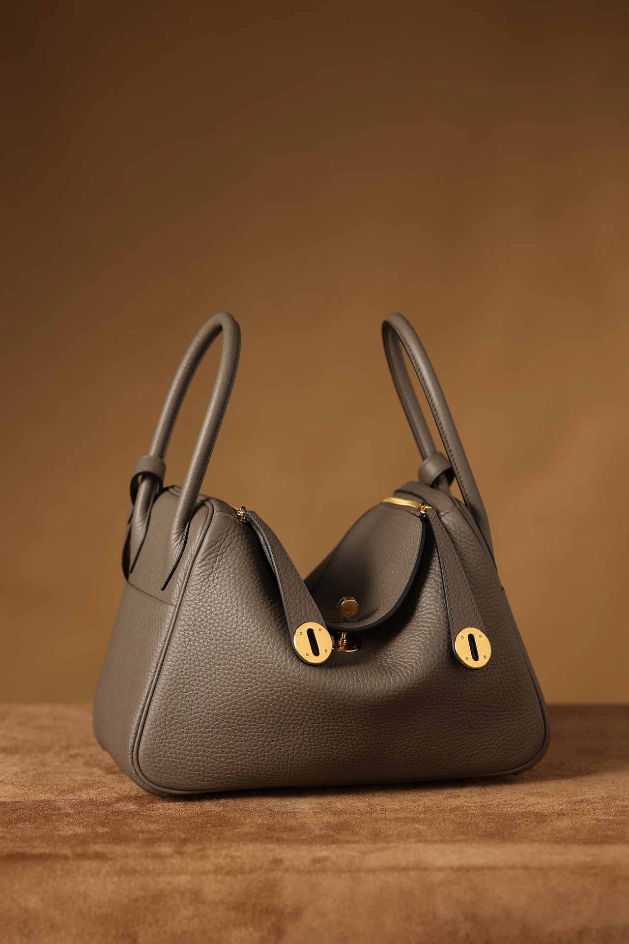 Hermès Lindy 26 Shoulder bag