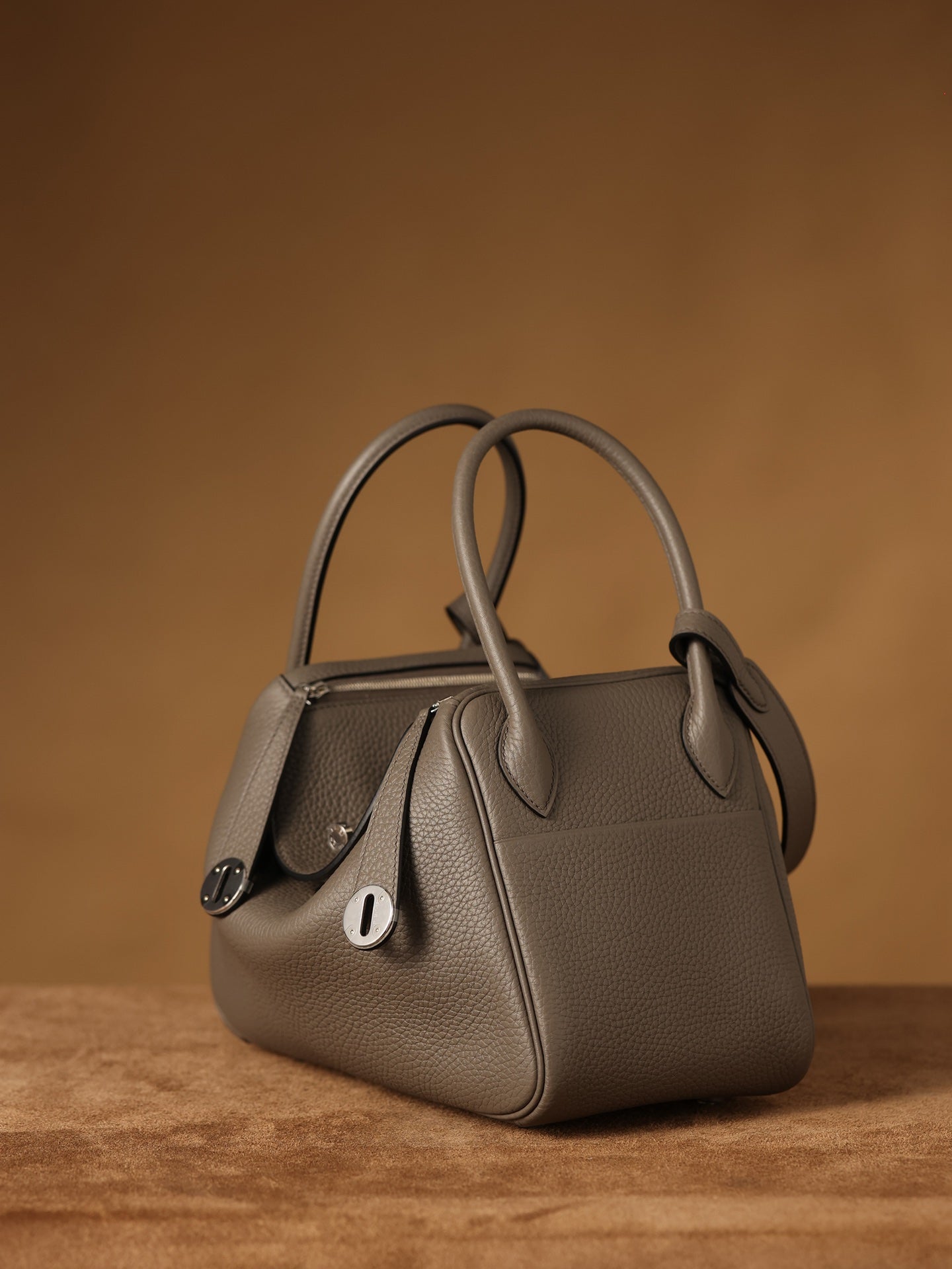 Hermès Lindy 26 Shoulder bag