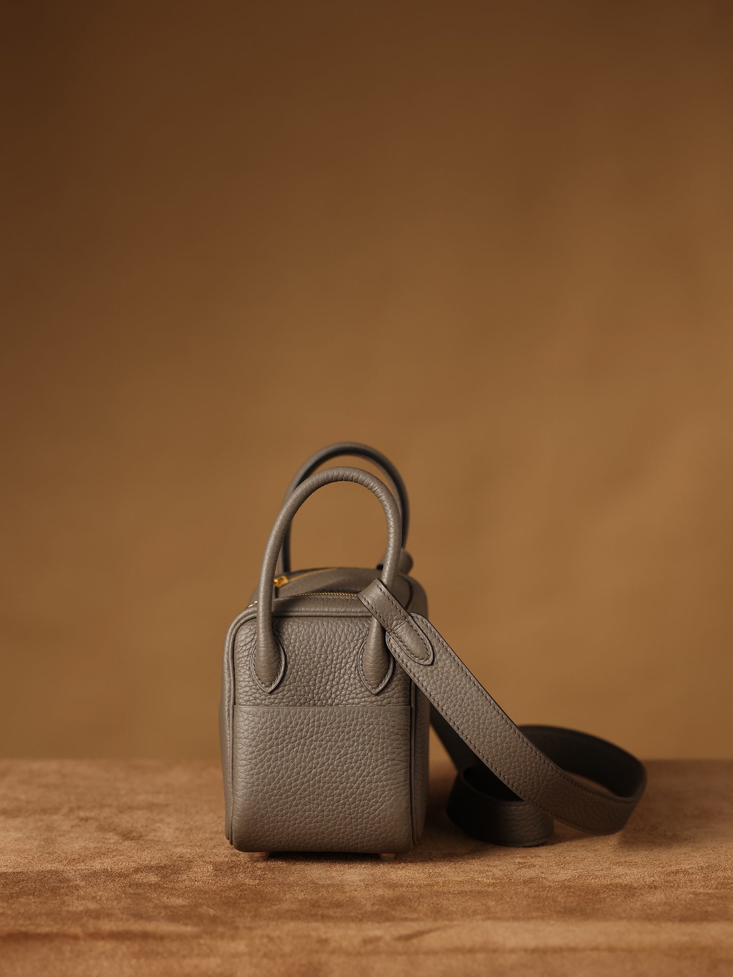 Hermès Lindy Mini 19 Shoulder bag