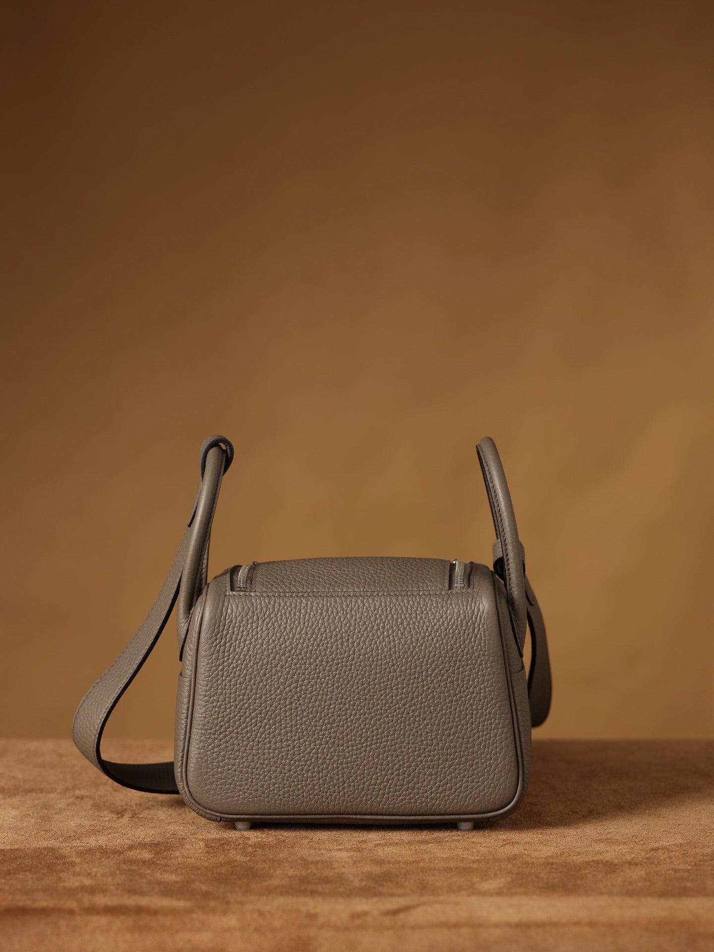 Hermès Lindy Mini 19 Shoulder bag