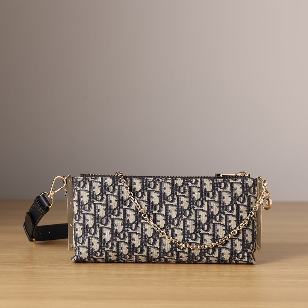 Dior Club Shoulder bag