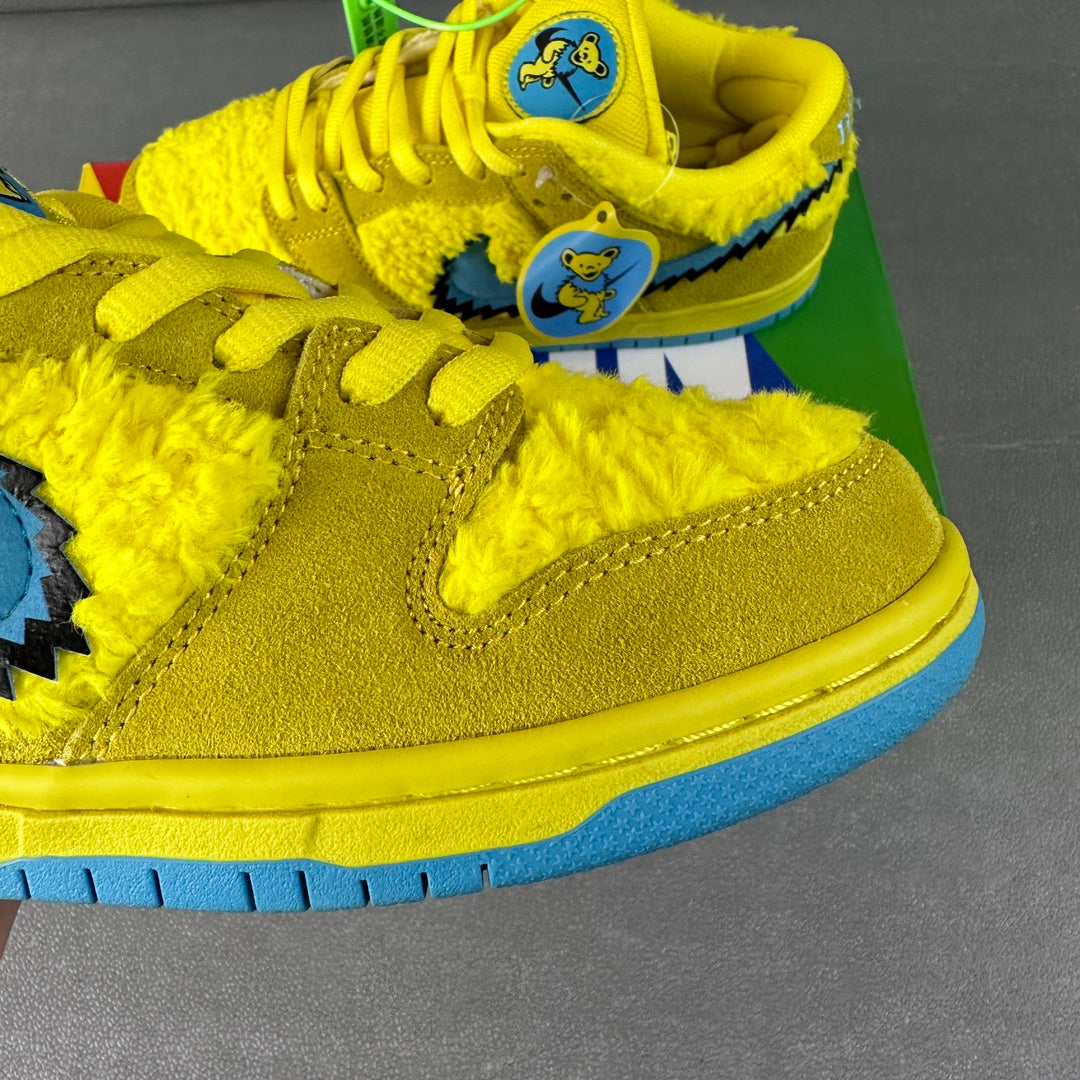 AY Batch-Nike Dunk SB Low "Yellow Bear"
