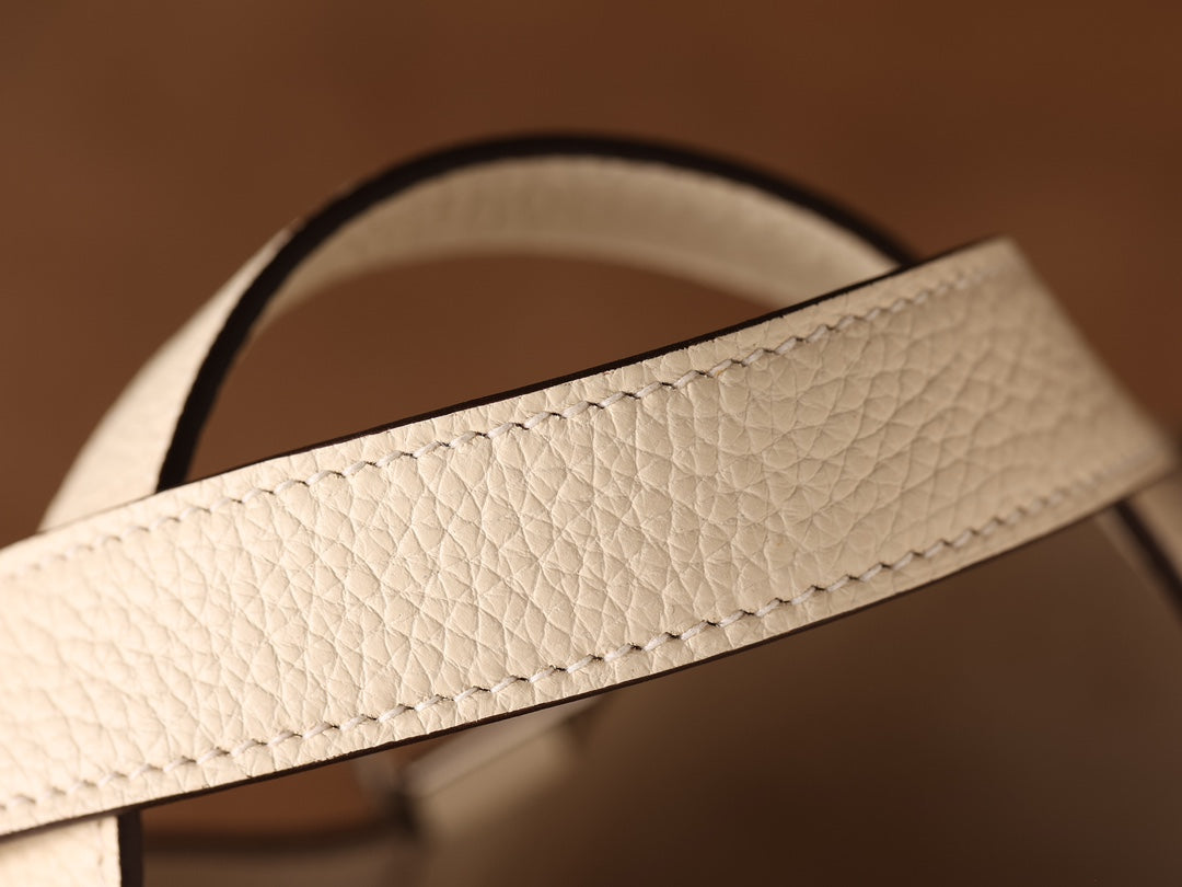 Hermès Picotin Lock 22 Handbag