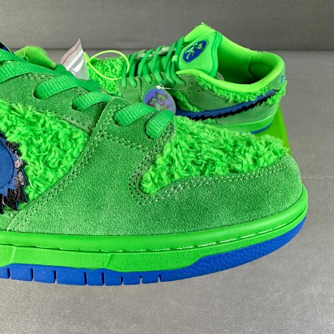 AY Batch-Nike Dunk SB Low "Green Bear"