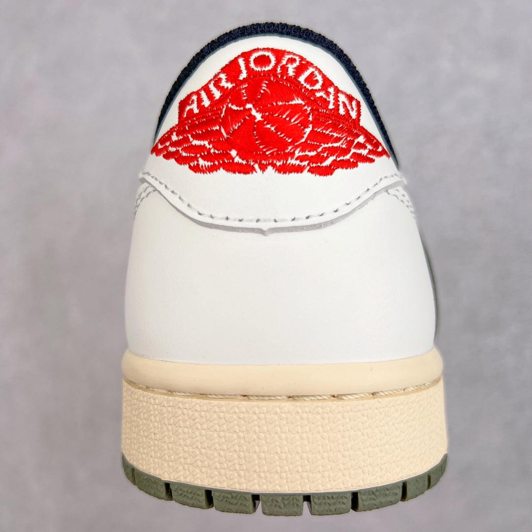 KZ Batch-Air Jordan 1 × Travis Scott “ Olives”