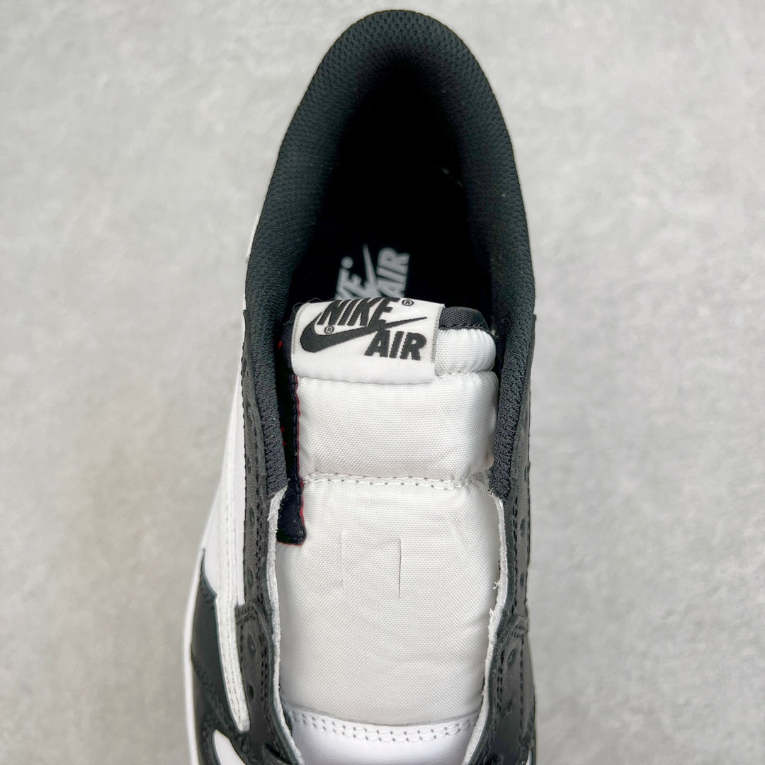 KZ Batch-Air Jordan 1 × Travis Scott “ Panda”