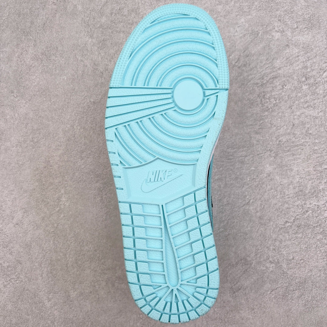 KZ Batch-Air Jordan 1 × Travis Scott “ Tiffany”