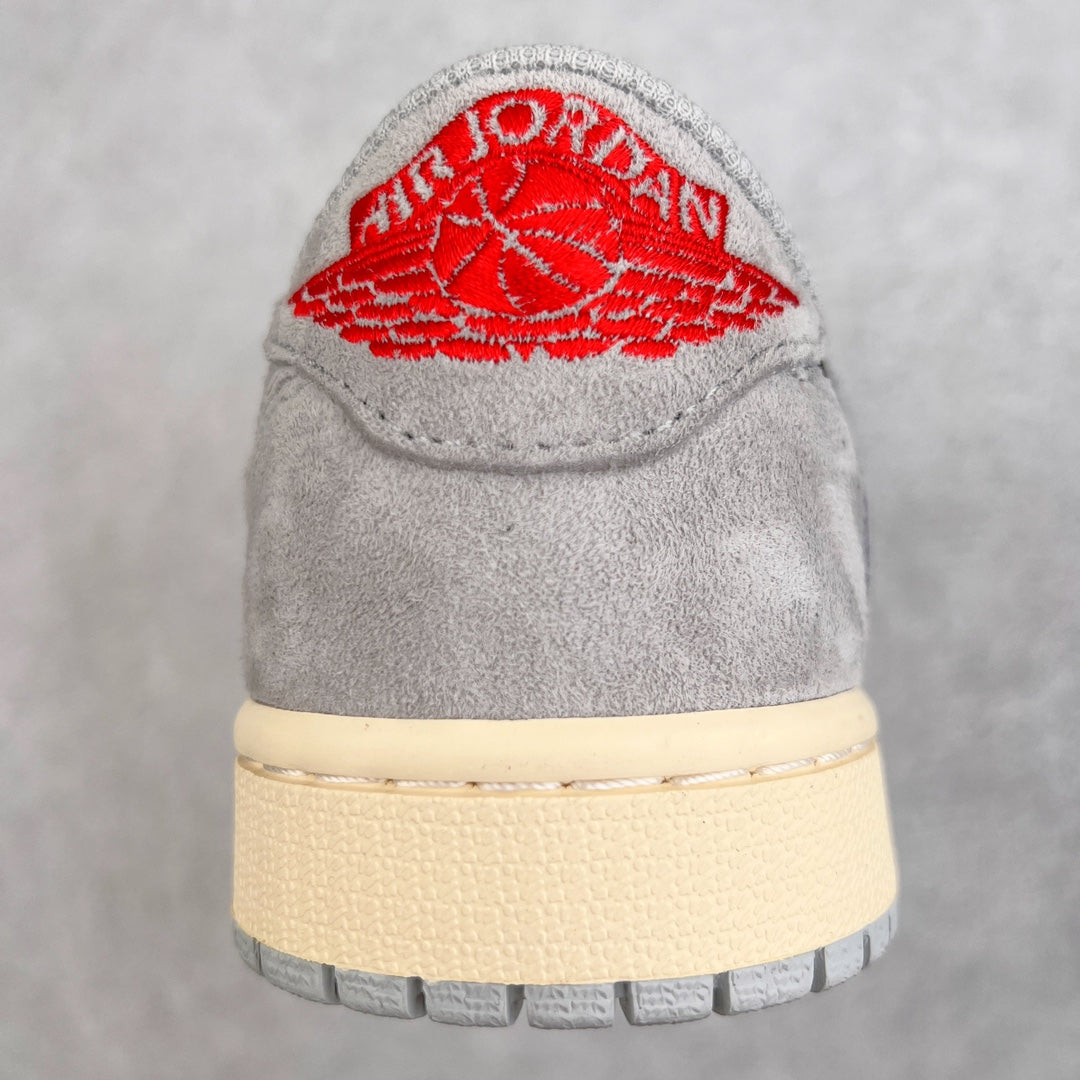 KZ Batch-Air Jordan 1 × Travis Scott “ Smoke gray”