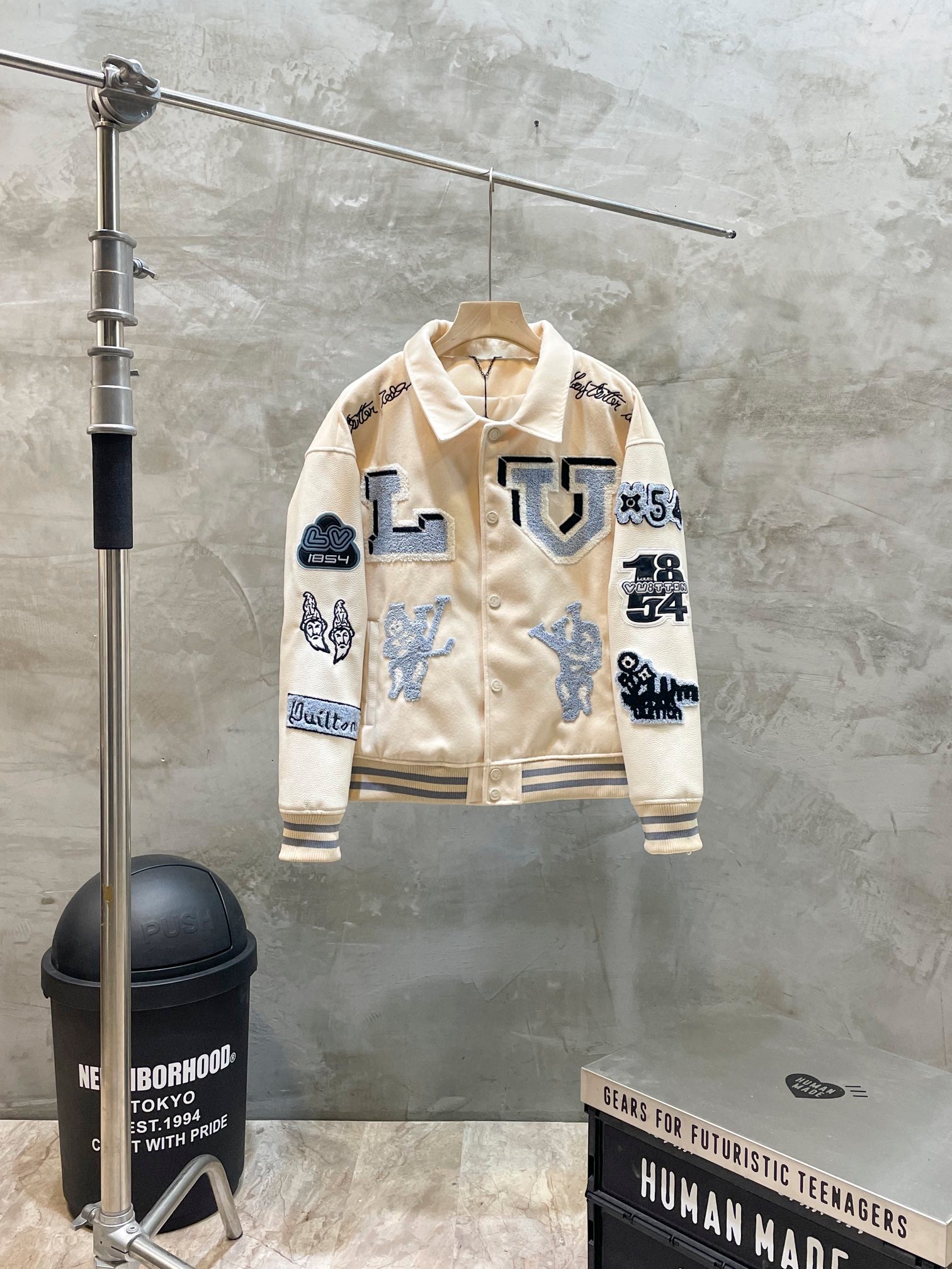 Louis Vuitton Coats & Jackets NO.5