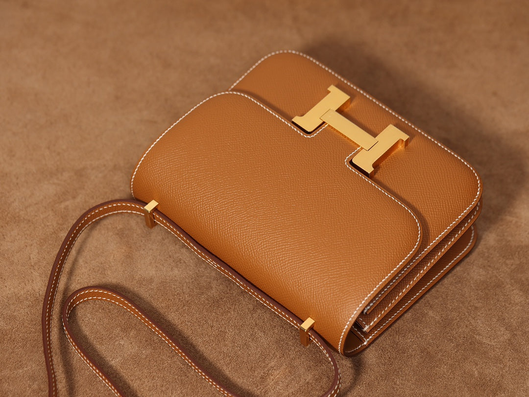 Hermès Constanace 19 Crossbody bag