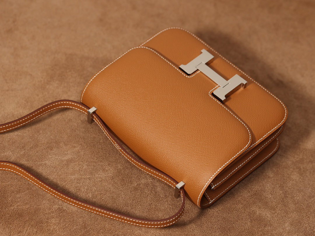 Hermès Constanace 19 Crossbody bag