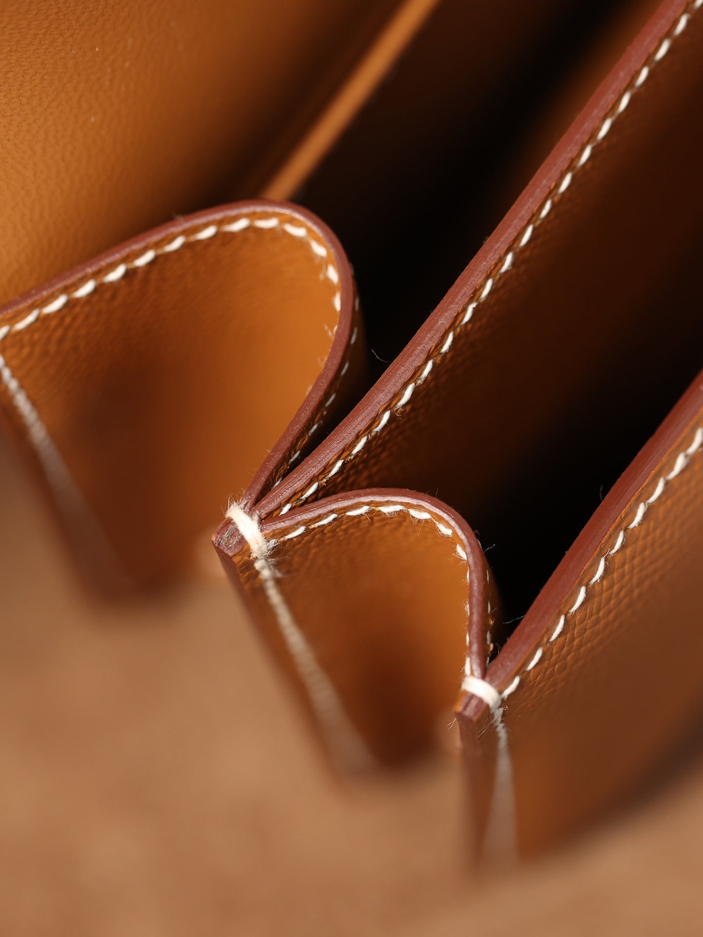 Hermès Constanace 19 Crossbody bag