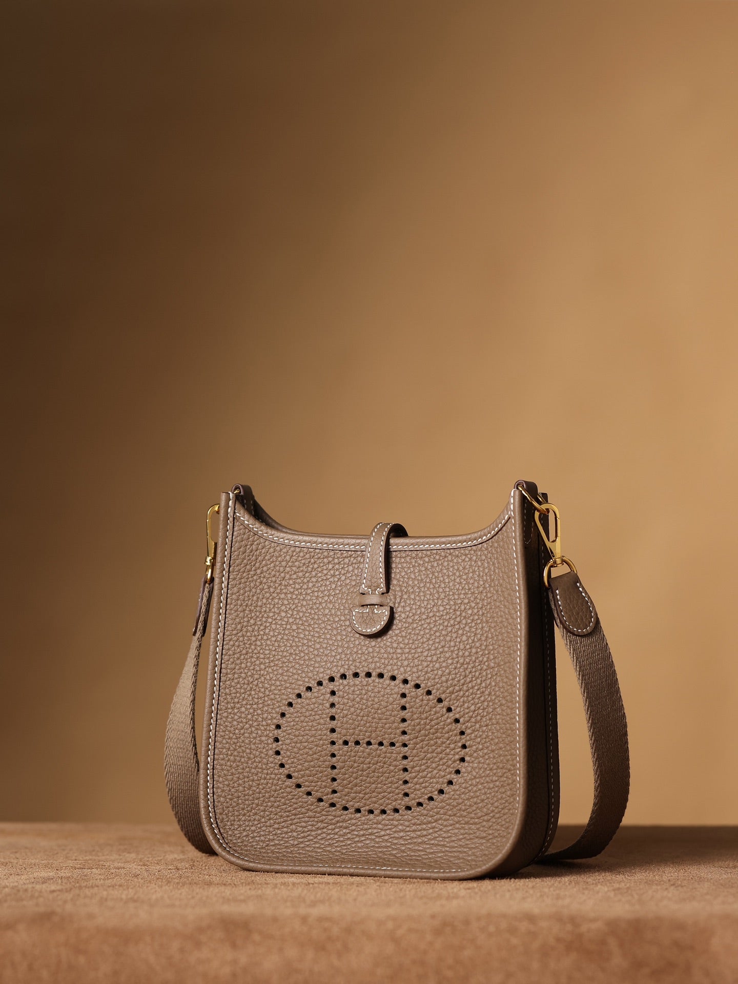 Hermès Evelyne 16 Shoulder bag