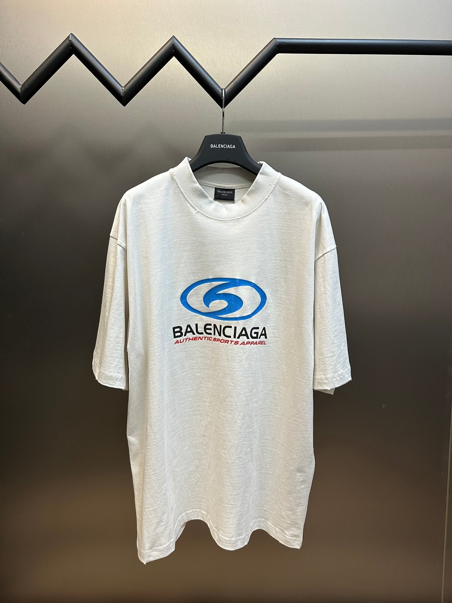 Balenciaga T-shirt NO.4