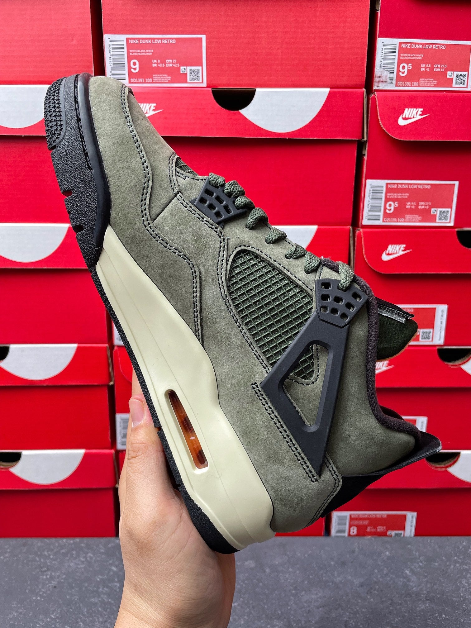 GX Batch-UNDEFEATED × Air Jordan 4