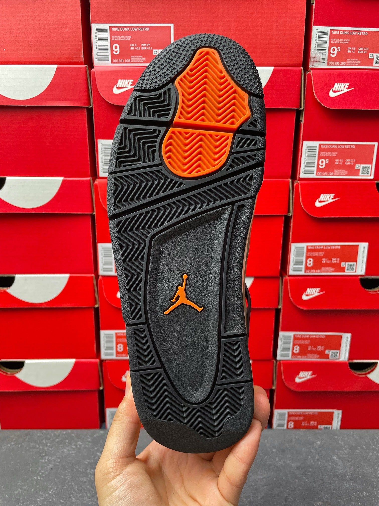 GX Batch-UNDEFEATED × Air Jordan 4