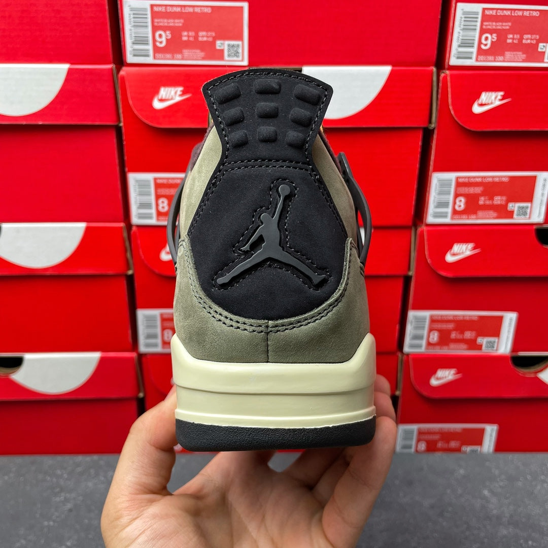 GX Batch-UNDEFEATED × Air Jordan 4