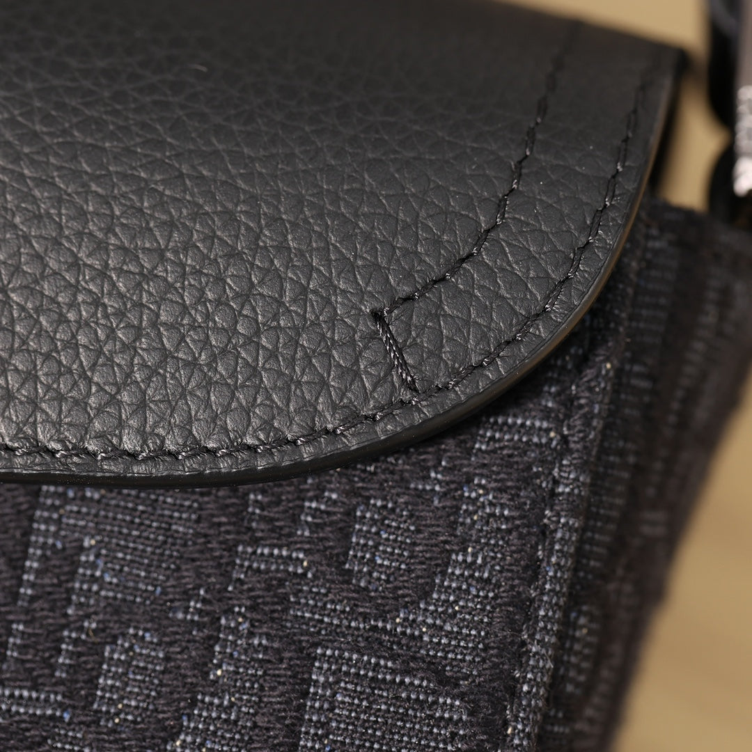 Dior Saddle bag Mini