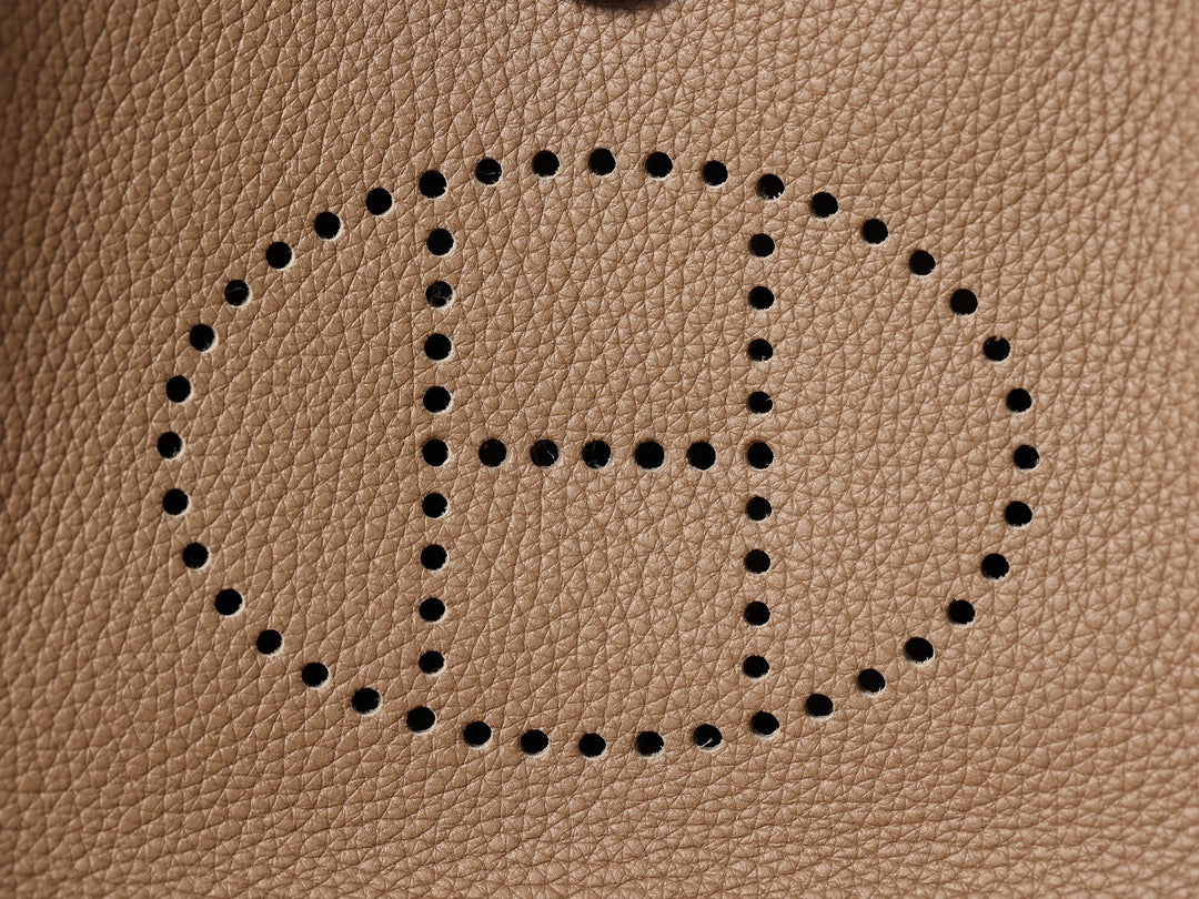 Hermès Evelyne 16 Shoulder bag