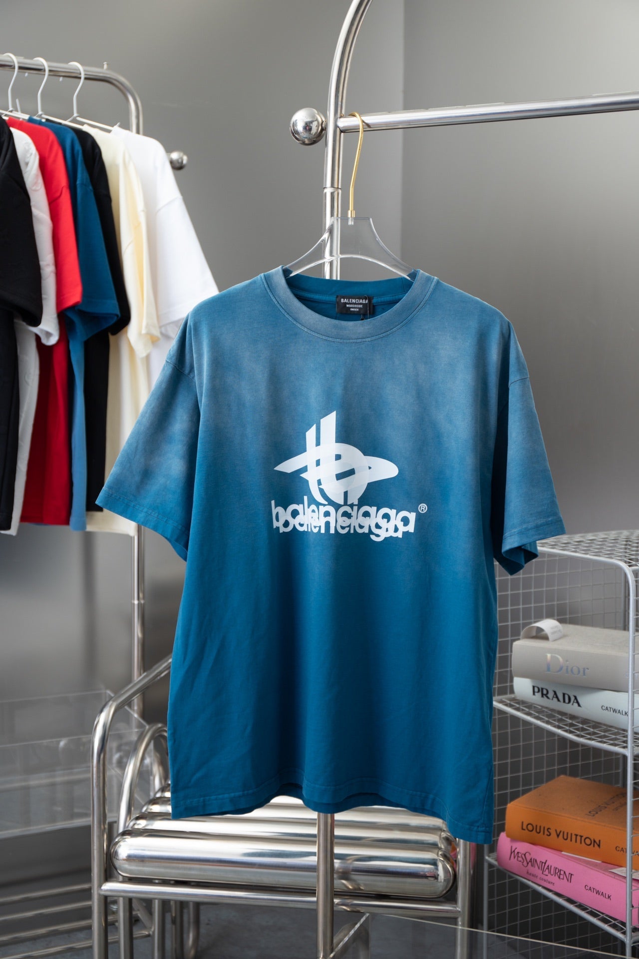 Balenciaga T-shirt NO.6